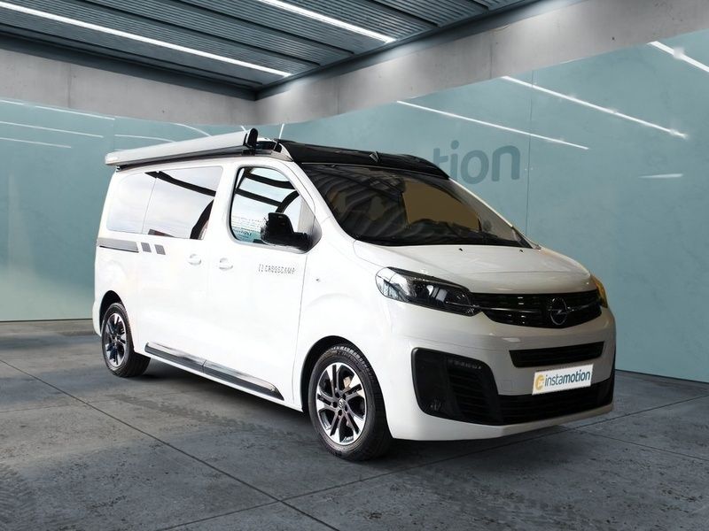 Weiß Gebraucht 2021 Opel Zafira Life Van / Kleinbus | 47.700 € - Bild 1/4