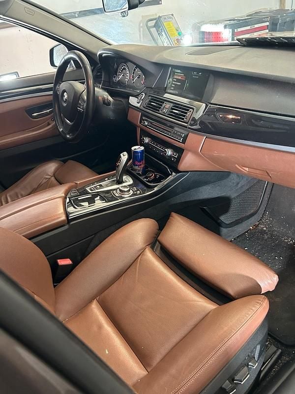 Gebraucht BMW 530 258 PS (189 kW) 2012 Kombi