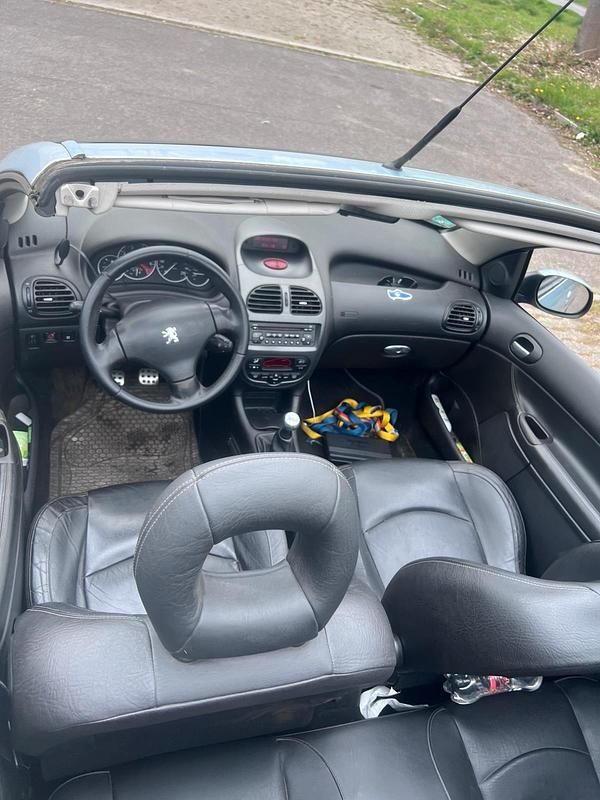 Gebraucht Peugeot 206 CC 2007 Grau Cabrio