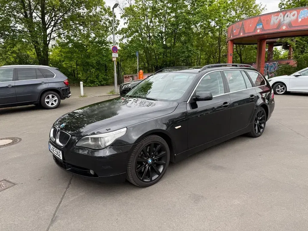 Gebraucht BMW 530 231 PS (169 kW) 2007 Schwarz Limousine
