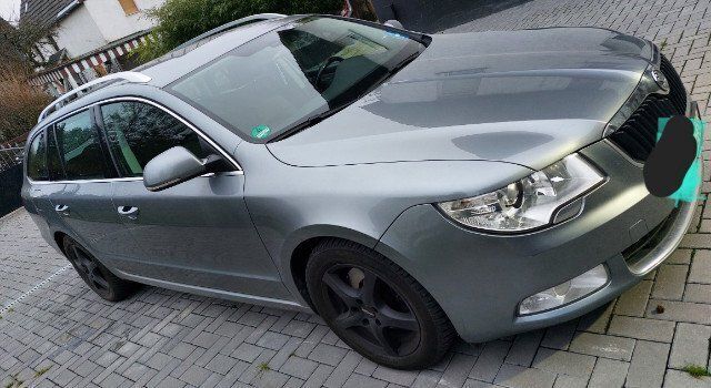 Gebraucht Skoda Superb 160 PS (117 kW) 2013 Silber Kombi