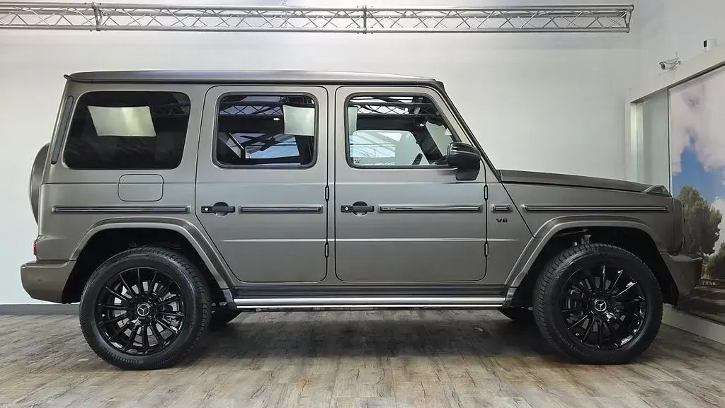 Gebraucht Mercedes G500 AMG 421 PS (309 kW) 2023 Amg monza grau magno SUV