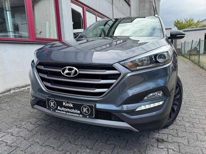 Grau Gebraucht 2018 Hyundai Tucson GO! SUV | 12.400 € (Guter Preis) - Bild 1/4
