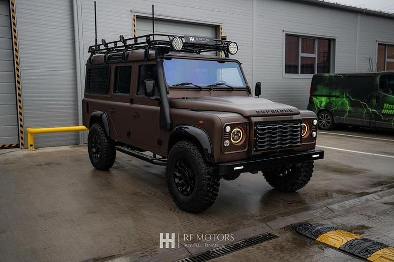 Gebraucht Land Rover Defender S 122 PS (89 kW) 2011 Braun SUV
