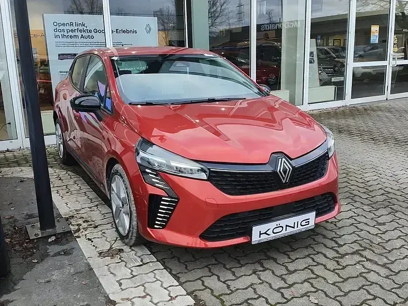 Używany Renault Clio V Evolution 2024 Czerwony Sedan/Limuzyna