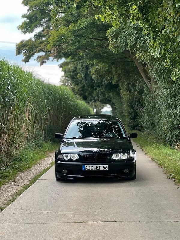 Schwarz Gebraucht 1999 BMW 323 M Sport Limousine | 7.500 € (Fairer Preis) - Bild 1/4