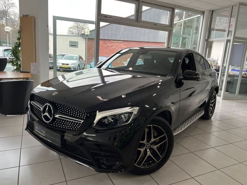 Obsidianschwarz metalliclack Gebraucht 2017 Mercedes GLC350 AMG line Coupé | 36.990 € (Fairer Preis) - Bild 1/4