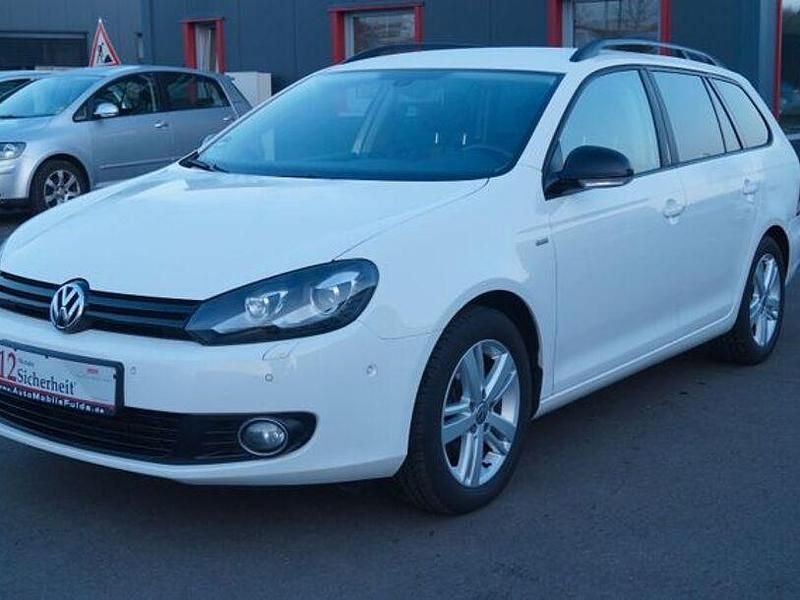 Gebraucht VW Golf VI Match 122 PS (89 kW) 2013 Weiß Kleinwagen
