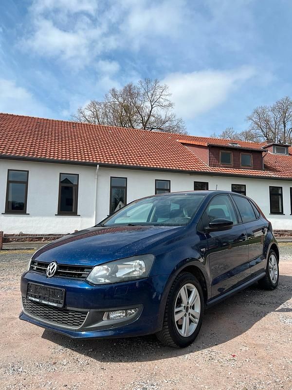 Gebraucht VW Polo Match 70 PS (51 kW) 2012 Blau Kleinwagen