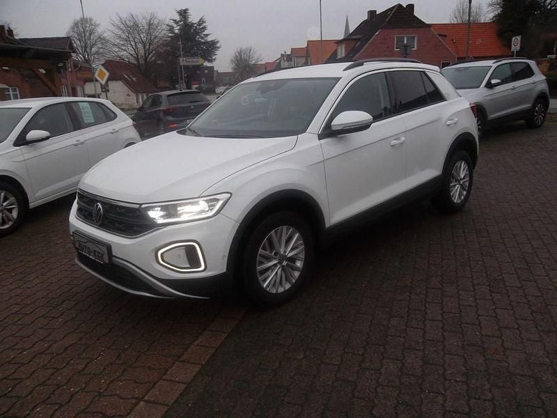 Weiß Gebraucht 2024 VW T-Roc Life SUV | 21.950 € (Fairer Preis) - Bild 1/4