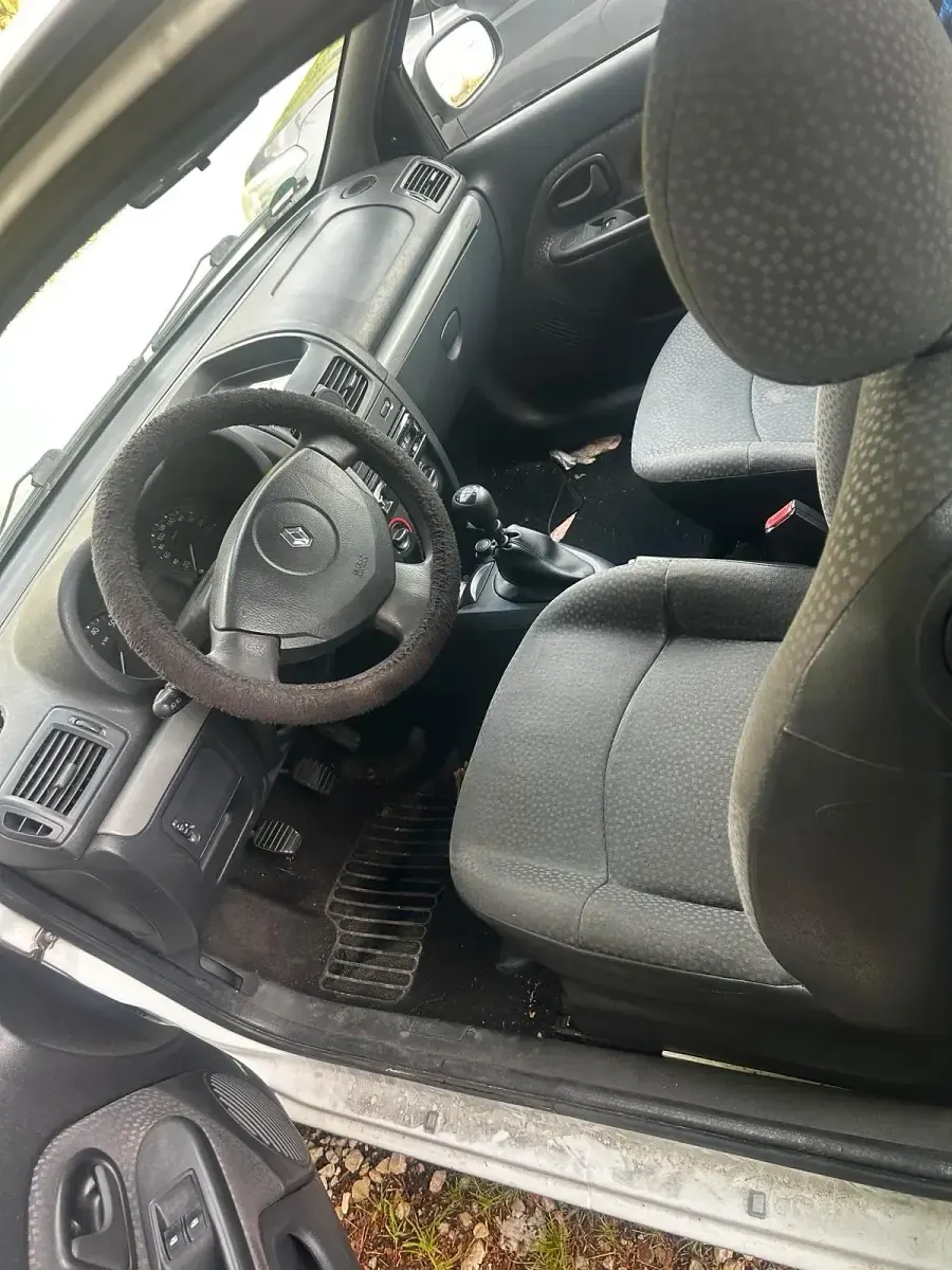 Używany Renault Clio II 58 KM (42 kW) 2007 Hatchback