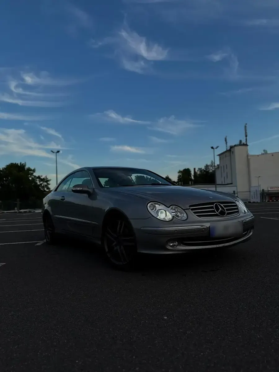 Gebraucht Mercedes CLK200 163 PS (119 kW) 2004 Silber Coupé