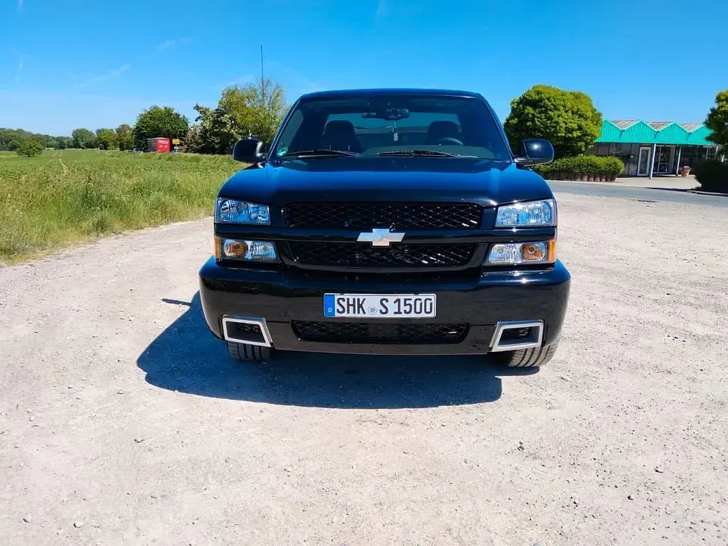 Gebraucht Chevrolet Silverado 349 PS (256 kW) 2004 Schwarz SUV