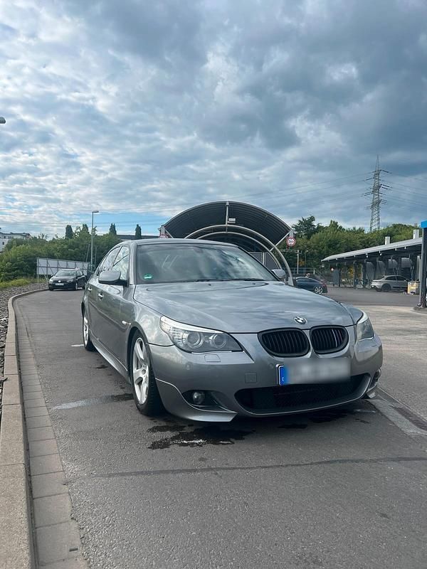 Grau Gebraucht 2007 BMW 530 Limousine | 6.000 € (Guter Preis) - Bild 1/4