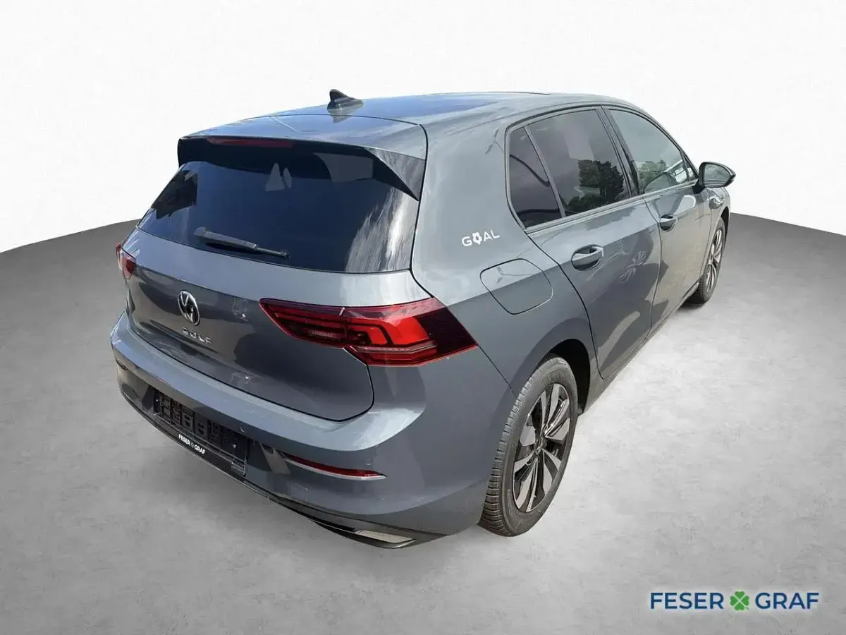 Gebraucht VW Golf VIII Goal 116 PS (85 kW) 2024 Delfingrau metallic Limousine