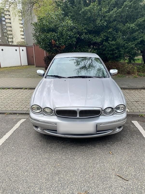 Second-hand Jaguar X-type 156 CP (114 kW) 2002 Argintiu Berlinǎ