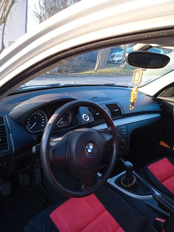 Gebraucht BMW 116 116 PS (85 kW) 2010 Silber Kleinwagen