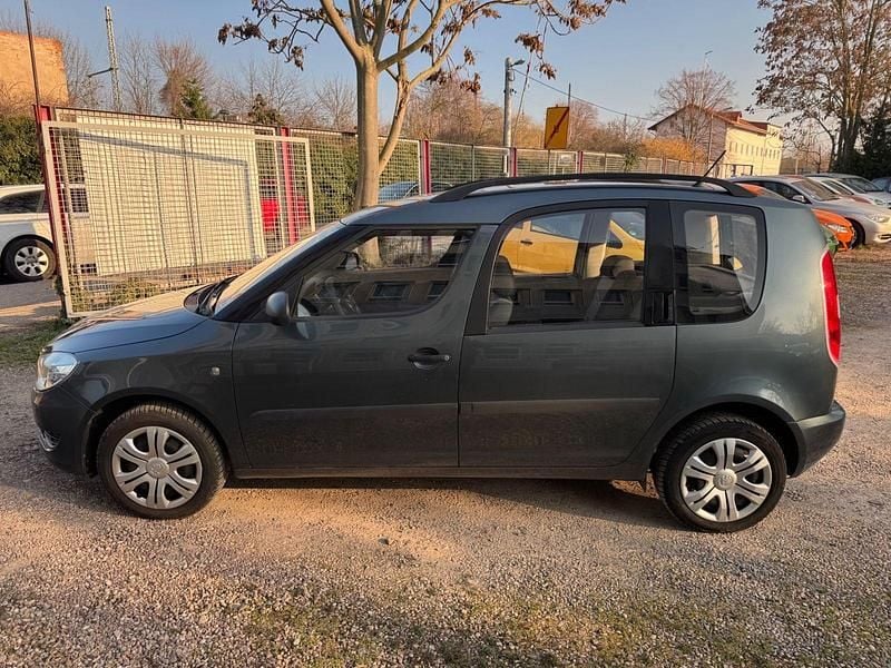 Gebraucht Skoda Roomster Plus Edition 86 PS (63 kW) 2013 Grau Van / Kleinbus