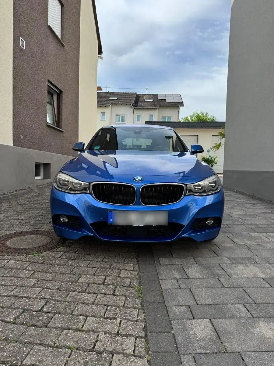 Gebraucht BMW 320 M Sport 190 PS (139 kW) 2017 Blau Limousine