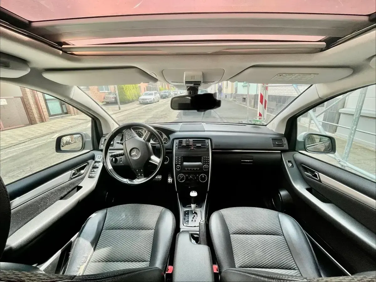 Gebraucht Mercedes B200 140 PS (102 kW) 2008 Grau Van / Kleinbus