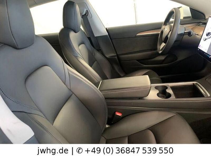 Gebraucht Tesla Model 3 Standard Range 239 kW (325 PS) 2021 Weiß Limousine