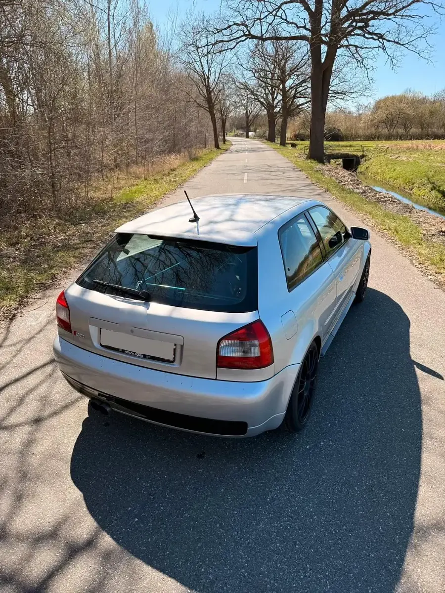 Gebraucht Audi S3 Basis 450 PS (330 kW) 2002 Silber Kleinwagen