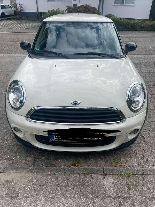 Weiß Gebraucht 2013 Mini ONE Kleinwagen | 6.000 € (Fairer Preis) - Bild 1/4