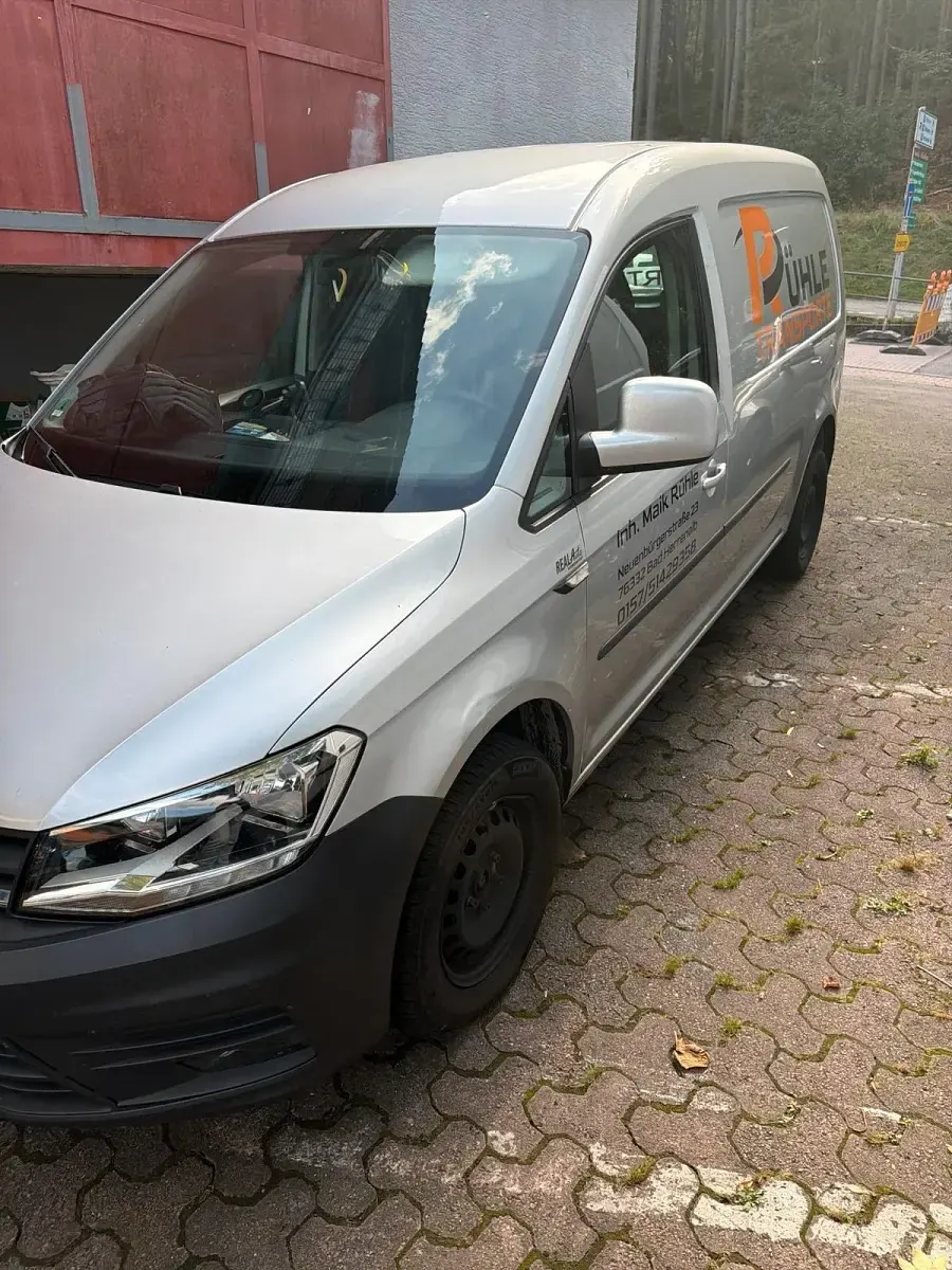 Gebraucht VW Caddy Maxi 101 PS (74 kW) 2019 Silber Van / Kleinbus