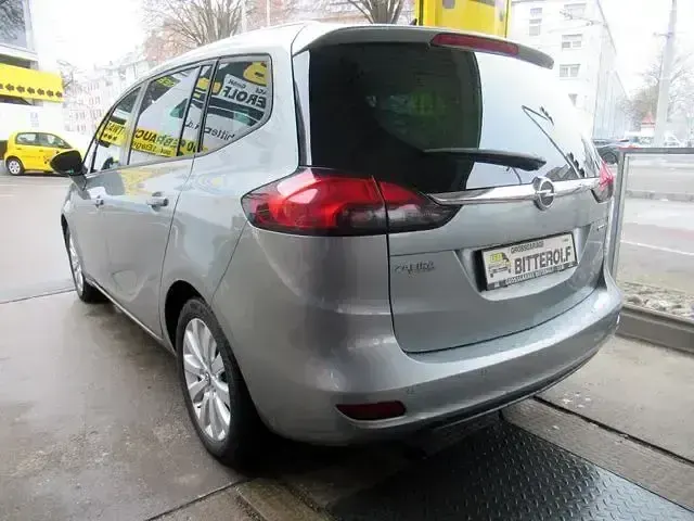 Gebraucht Opel Zafira Tourer 136 PS (100 kW) 2013 Grau Van / Kleinbus