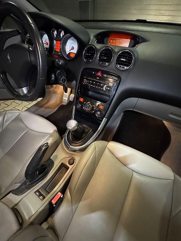 Gebraucht Peugeot 308 CC 150 PS (110 kW) 2011 Grau Cabrio