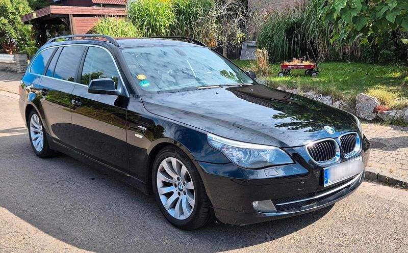 Schwarz Gebraucht 2010 BMW 520 Kombi | 3.000 € (Teuer) - Bild 1/2