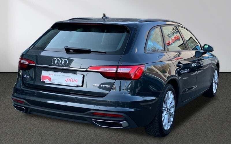 Gebraucht Audi A4 Business 150 PS (110 kW) 2022 Manhattangrau metallic Kombi