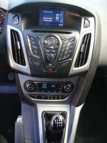 Gebraucht Ford Focus 116 PS (85 kW) 2014 Blau metallic Kombi