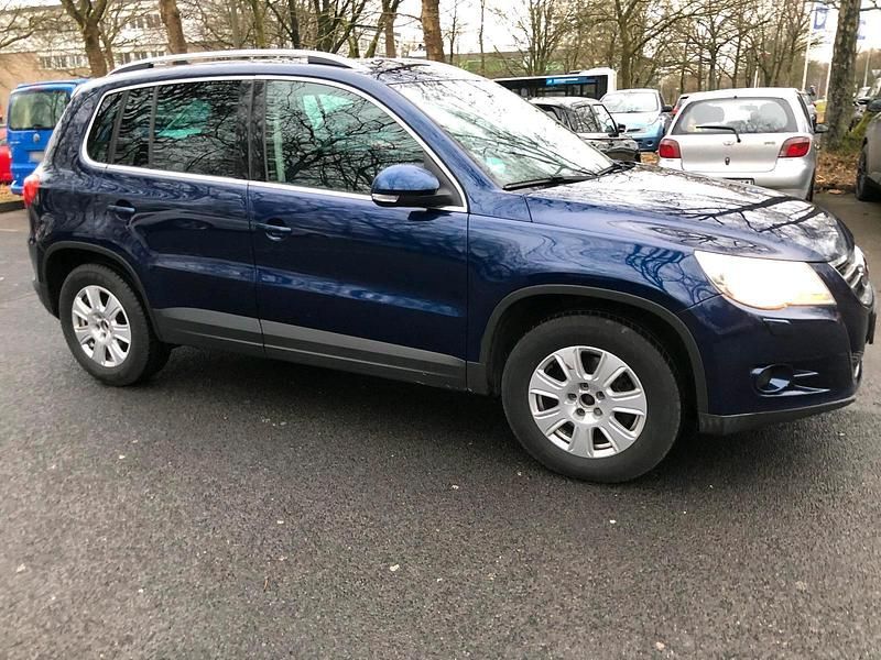 Gebraucht VW Tiguan 140 PS (102 kW) 2008 Blau SUV
