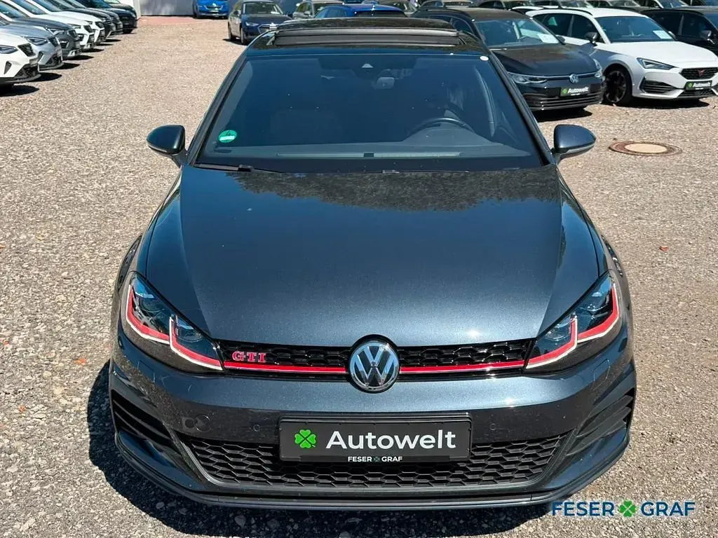 Gebraucht VW Golf VII GTI 245 PS (180 kW) 2020 Dark iron blue metallic Limousine