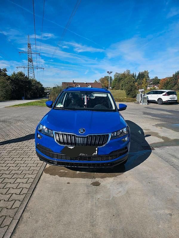 Blau Gebraucht 2019 Skoda Karoq SUV | 14.000 € (Superpreis) - Bild 1/4