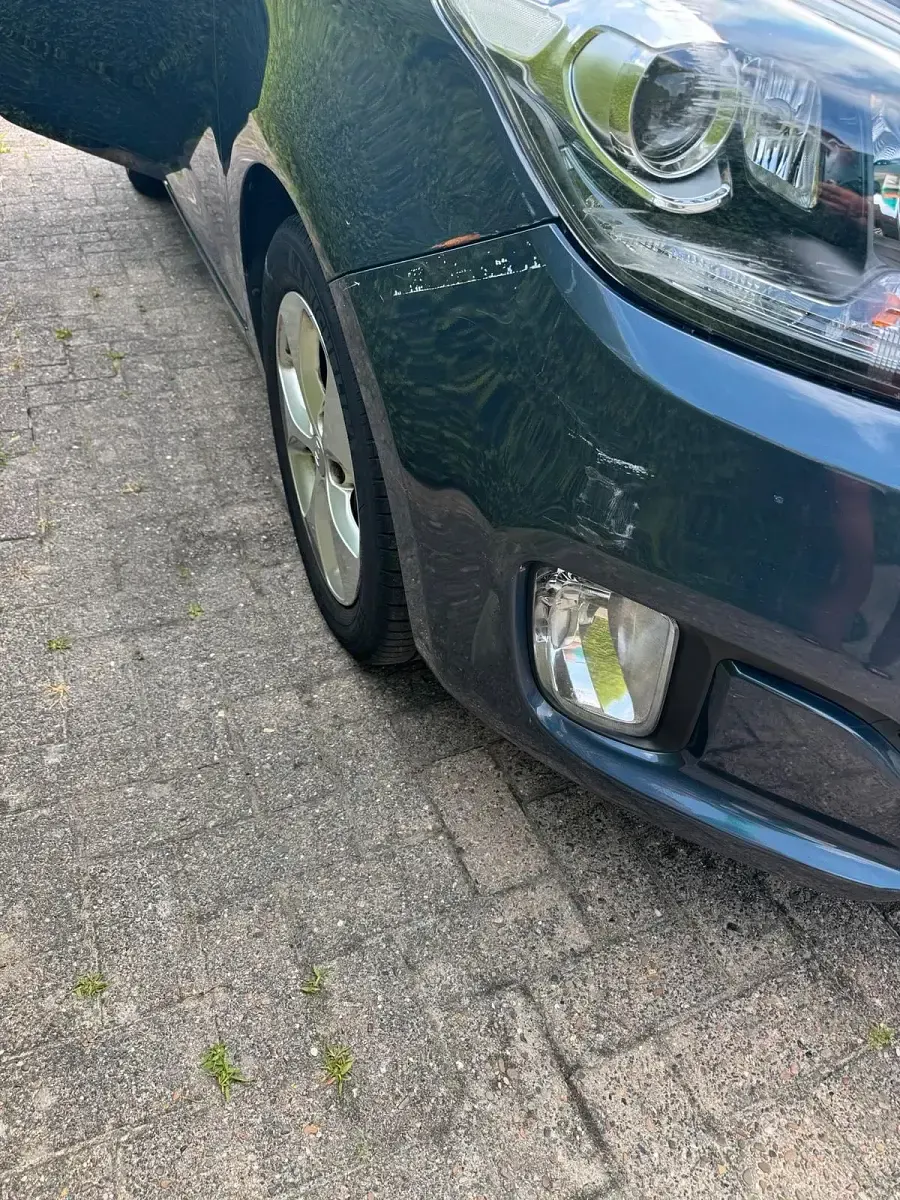 Gebraucht Kia Carens 141 PS (103 kW) 2015 Blau Van / Kleinbus