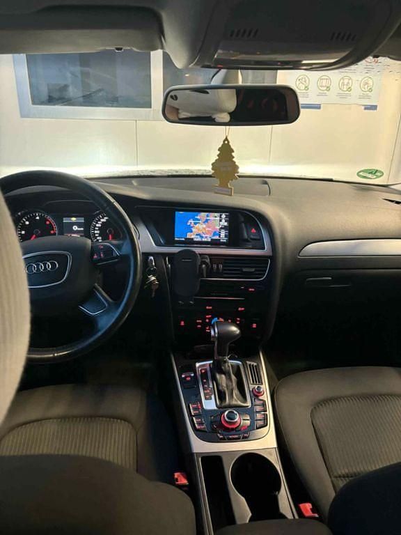 Gebraucht Audi A4 Ambiente 143 PS (105 kW) 2013 Schwarz Kombi