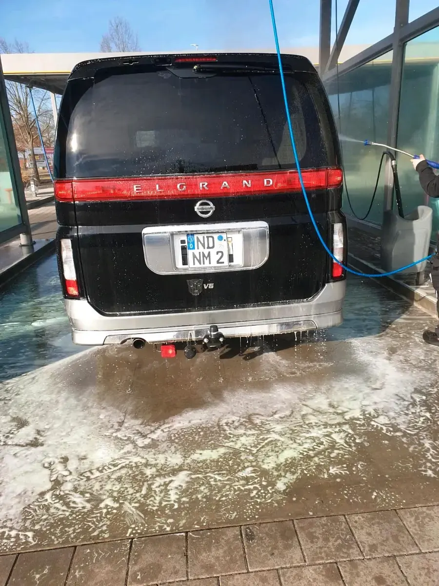 Gebraucht Nissan Elgrand 280 PS (205 kW) 2002 Schwarz Van / Kleinbus