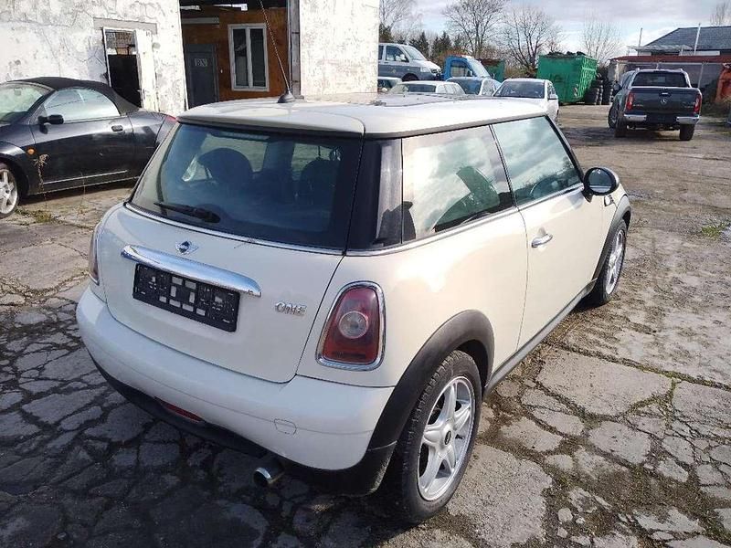 Second-hand Mini ONE 95 CP (69 kW) 2008 Alb Hatchback