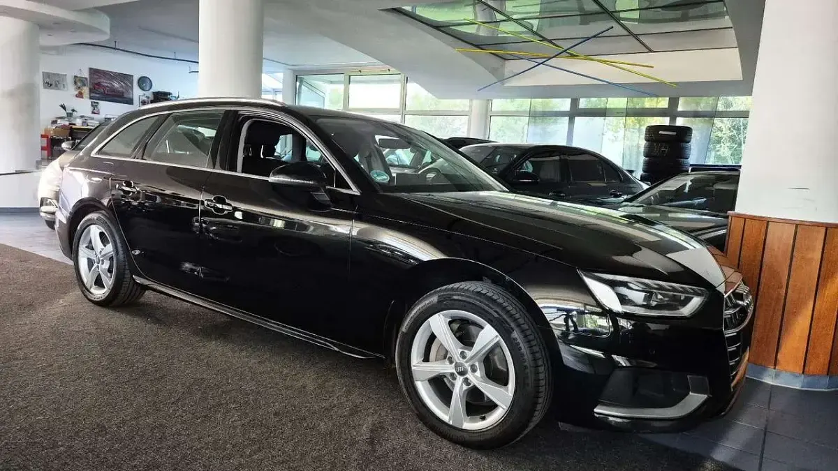 Usata Audi A4 Advanced 190 CV (139 kW) 2020 Nero Station wagon
