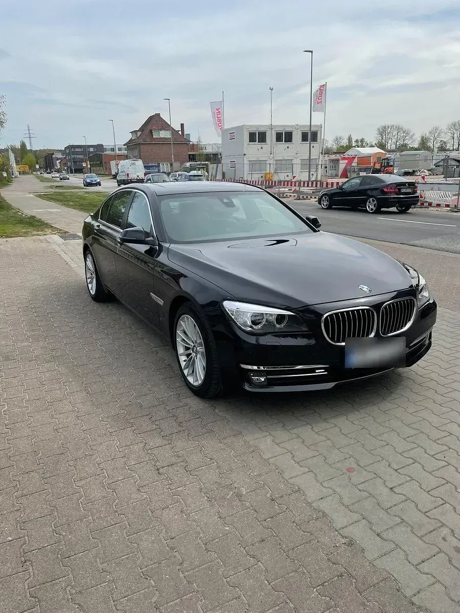 Gebraucht BMW 730 258 PS (189 kW) 2014 Schwarz Limousine