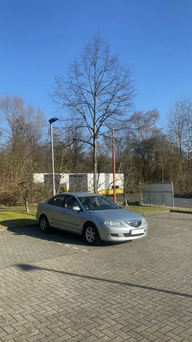 Używany Mazda 6 141 KM (103 kW) 2003 Srebrny Sedan/Limuzyna