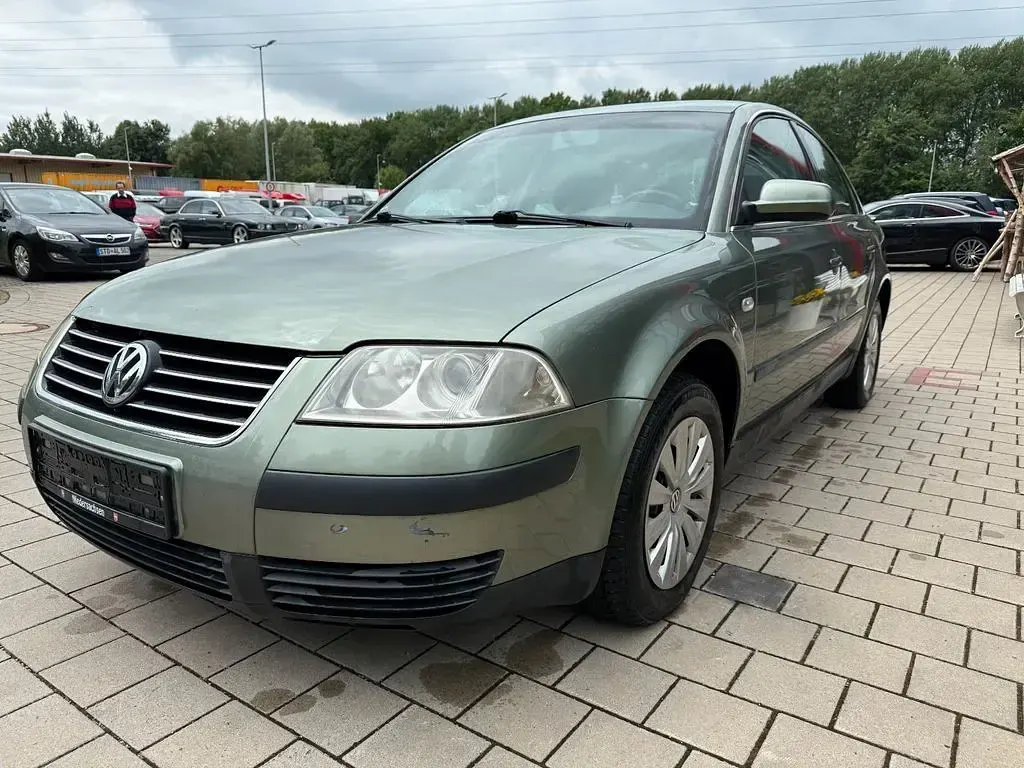 Gebraucht VW Passat 102 PS (75 kW) 2001 Grün Limousine