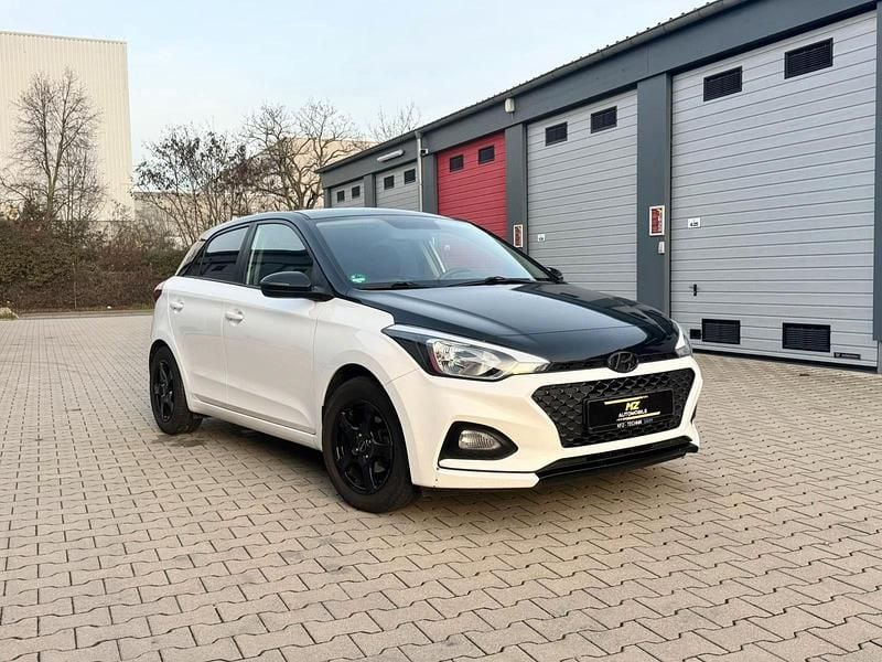 Gebraucht Hyundai i20 Active 84 PS (61 kW) 2019 Weiß Kleinwagen