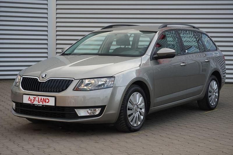 Gebraucht Skoda Octavia Ambition 150 PS (110 kW) 2016 Grau Kleinwagen