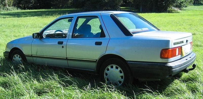 Gebraucht Ford Sierra 101 PS (74 kW) 1988 Silber Limousine