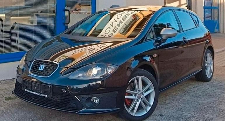 Schwarz Gebraucht 2012 Seat Leon FR Limousine | 7.990 € (Fairer Preis) - Bild 1/4