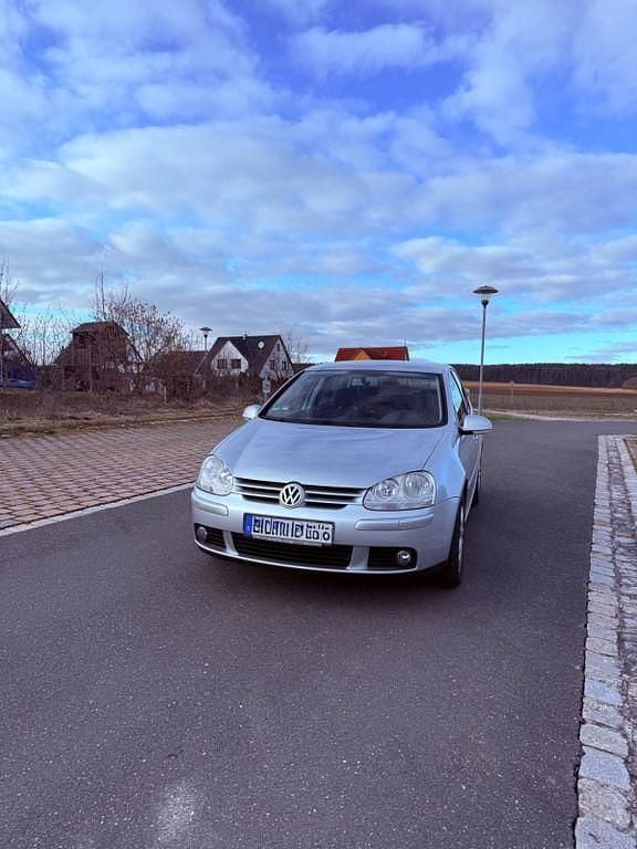 Gebraucht VW Golf IV Comfortline 116 PS (85 kW) 2006 Silber Limousine