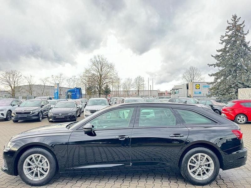 Gebraucht Audi A6 Basis 163 PS (119 kW) 2022 Schwarz Kombi